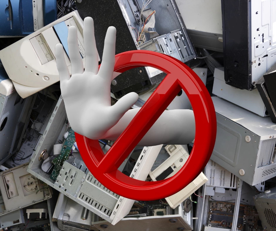 Computermüll mit Stop Taste und Hand-Abwehr